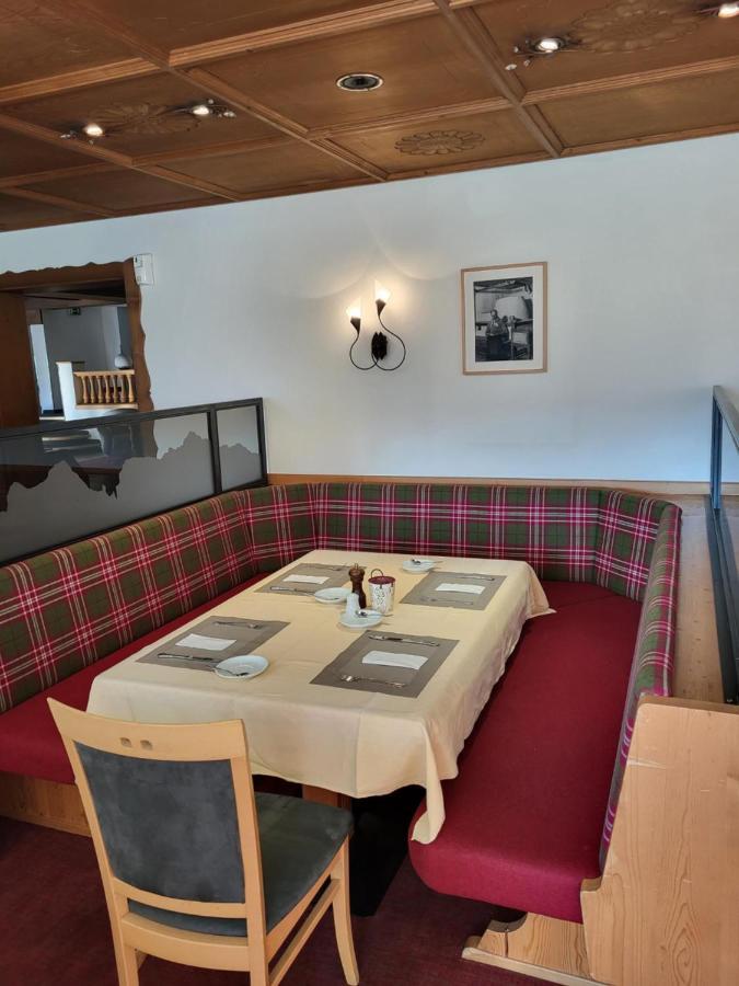 Wanderhotel Garni Cresta Schruns Exterior foto